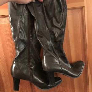 Women’s boots
